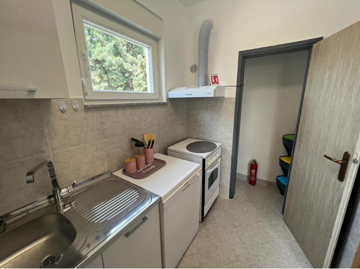 Lotus Holiday Apartment In Skrljevo Bakar Luaran gambar